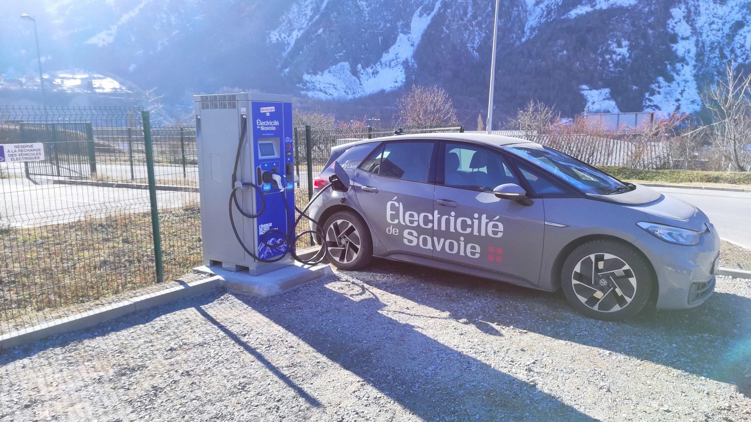 Les bornes de recharge électrique Electricité de Savoie !